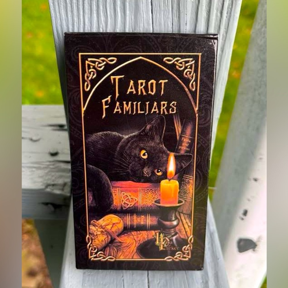 Tarot Familiars Deck
